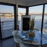 Hausboot Leukermeer Botel *