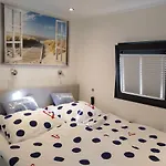 Hausboot Leukermeer * Well (Limburg)