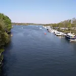 Botel Hausboot Leukermeer *