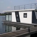 Hausboot Leukermeer Botel Well (Limburg)