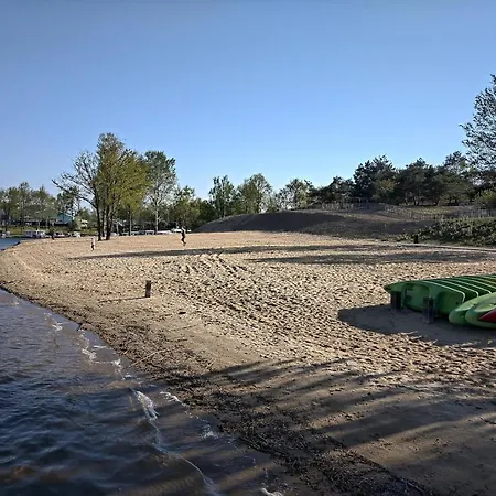 Hausboot Leukermeer * ليمبورخ