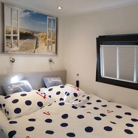 Hausboot Leukermeer * Well (Limburg)