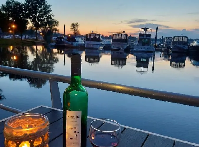 Botel Hausboot Leukermeer