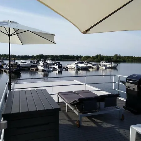 Hausboot Leukermeer Well